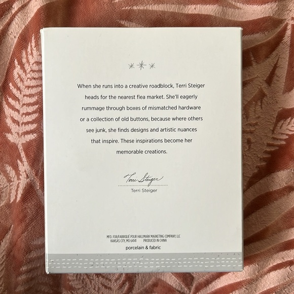 2016 Hallmark ornament Graduation 2016 - Picture 2 of 4